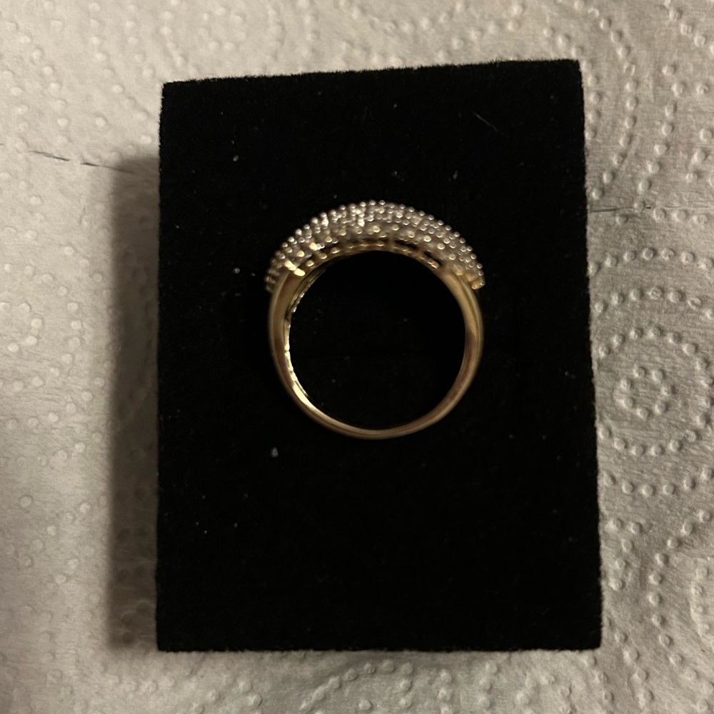 3g 10K 1 & 1/2 carat  Diamond SOLID Yellow Gold NATURAL Diamond  Ring 1.… - Picture 13 of 15